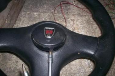 remove steering wheel centre
