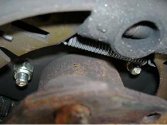 metro c brackets on the rear of the hubs